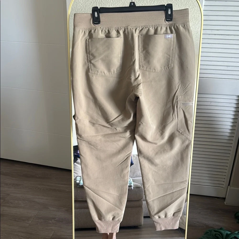 Women’s FIGS Drawstring Jogger Pants in Khaki